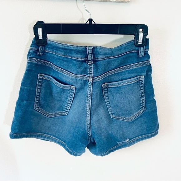 LOT OF 3 GIRLS SHORTS, Size: XL (14-16) - Picture 3 of 10